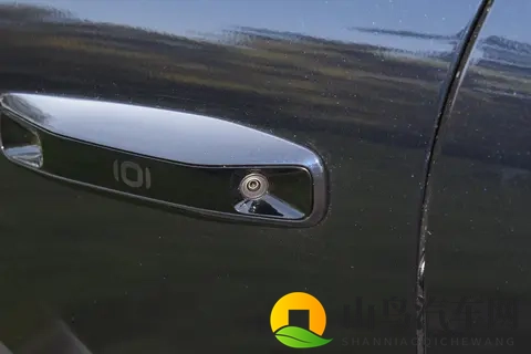 新款长城金刚炮上市,8.98万元起,标配电子手刹+8AT-1