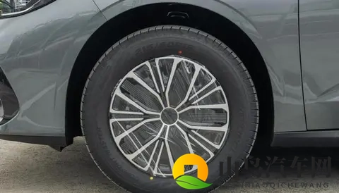 限时688万，银河星耀6上市，油耗28L，标配400V快充-1