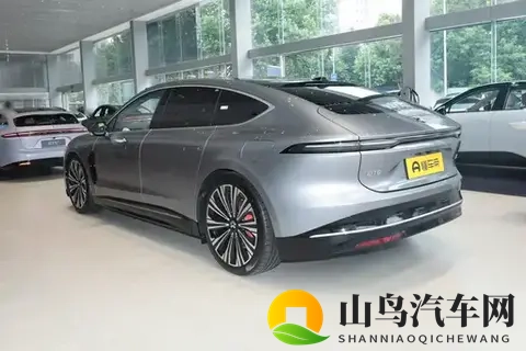 蔚来ET9:打破传统定义,重新定义新时代智能电动行政旗舰-2