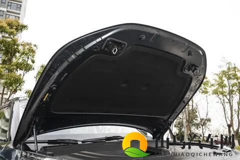 深蓝S09 对比领克900，5 个实用维度说透哪款更省心-1