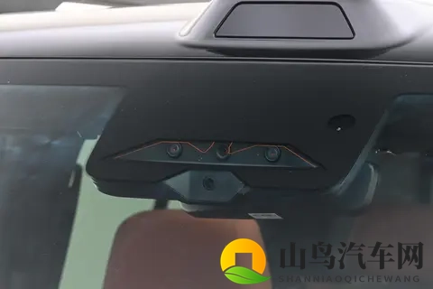 方程豹钛7:20万级硬派SUV,真能兼顾诗与远方和柴米油盐?-1