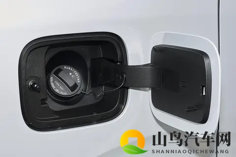 10万级MPV怎么选？家用就看这款，真7座大空间+插混动力-3