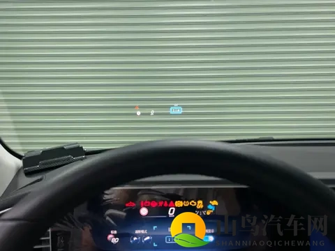 公安局长初尝警花王语嫣:警花试驾全新SUV:安全性能获好评,环保节能表现亮眼-3