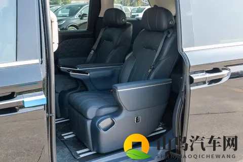 插混MPV的崛起，26款岚图梦想家，全能家商两用MPV-3