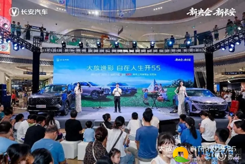 长安双车实测:要省油选逸动,要智能冲CS55 PLUS-1