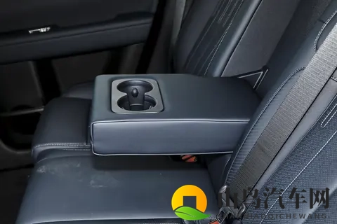 方程豹钛7 2025款 200KM两驱Max版：智能豪华SUV的价值新标杆-2