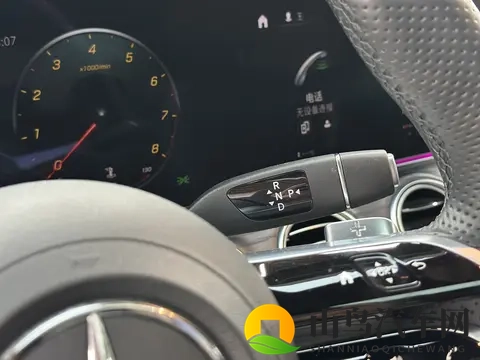 328万！准新一手奔驰E级，体验行政级舒适-3