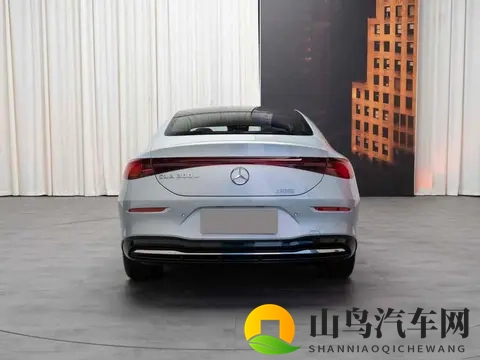 奔驰纯电CLA要来了，国产车围剿下它能活吗？豪华品牌最后的倔强-1