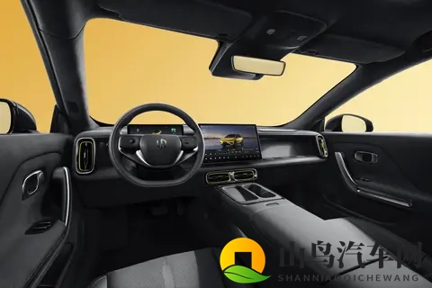 零跑发布了全新的“小钢炮” Lafa5-2