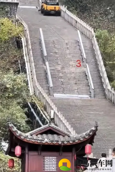 奇瑞天门山溜车撞护栏！真相来了-3