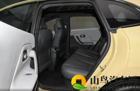 1058万起，零跑Lafa5正式预售，Ultra版继续保持神秘-1