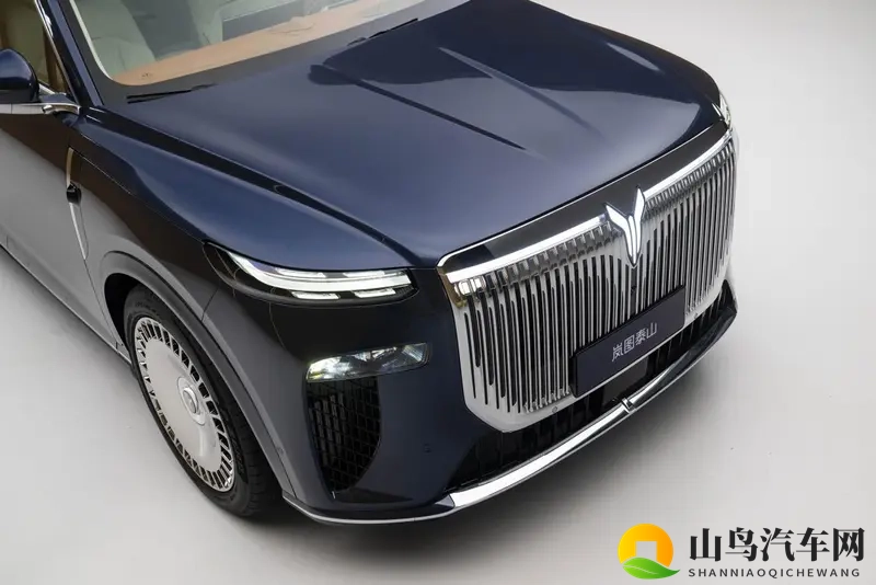 56年底蕴+华为科技造出旗舰底气，岚图泰山上市-1