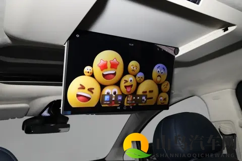 26款岚图梦想家增配又降价，30万多买MPV值吗？-2