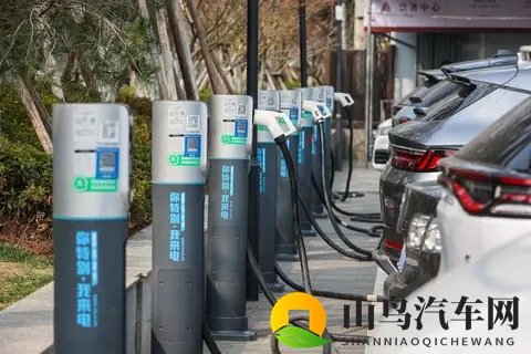 新能源车销售占据半壁江山,蓝海市场切换变红海!-1