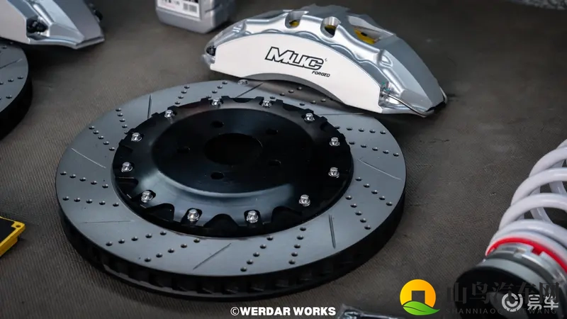 妺妺穿白丝忍不住c了她：少女着素袜，情难自控亲近她-1