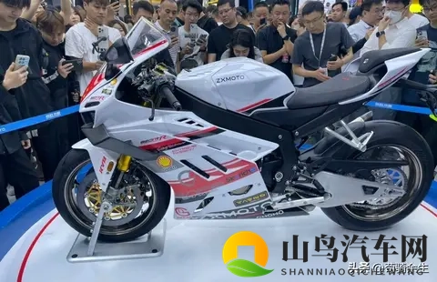 网红维权没用?张雪扛发动机硬刚宝马,瞄准拳击手发动机赛道!-2