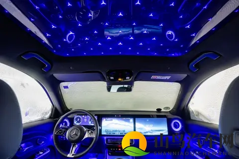 新车  12月8日发布_奔驰版“星空顶”，全新奔驰GLB官图，两种动力-1