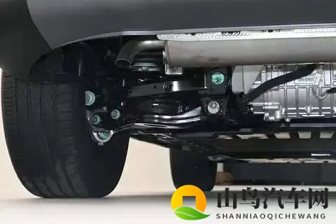 不到20万的“方盒子”SUV怎么样？方程豹钛7试驾后，说说真实感受-1