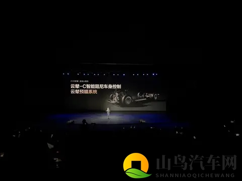 领克09四驱探索版：30万内SUV新标杆，硬核驾临-1