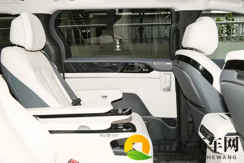 家用MPV新选择！2026款夏上市1968万起，性价比更高了-3