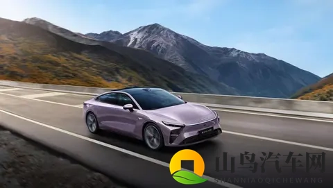 安全与操控兼得 深度体验2025款星纪元ES的务实哲学-2