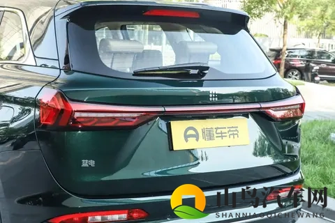 1198万封神！第三代蓝电 E5 PLUS 带着 35 万权益强势破局-1