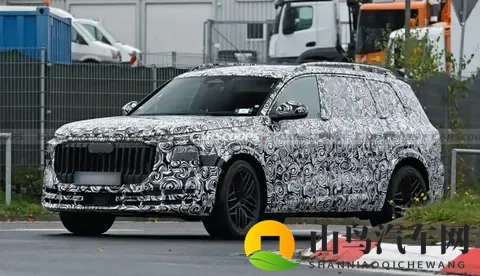 迈巴赫GLS的竞品，奥迪Q9霍希版谍照！品牌新旗舰SUV，真男人开V8-3