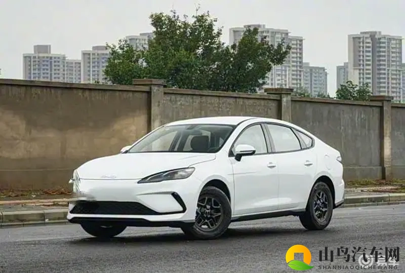 比亚迪海豹05 DM-i 2026款发布售价7.98万起-1