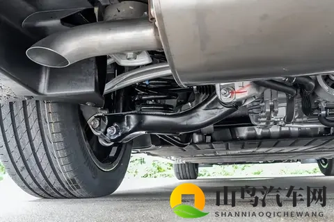 800V平台加华为驾驶，26款岚图梦想家的安全感确实不一样-3