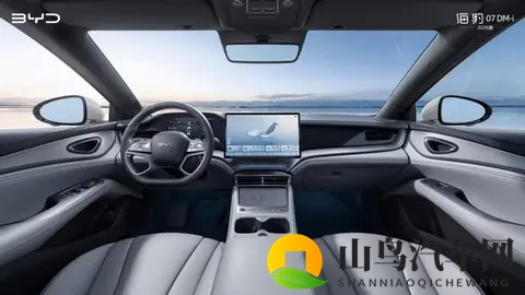 车长近5米，配高阶智驾，仅1498万起｜海豹07DM-i怎么选？-1