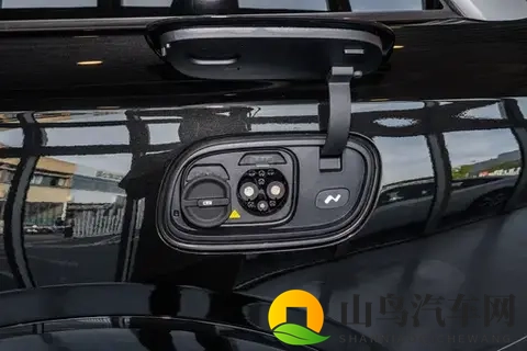 二宝家庭最怕啥？最怕全家出行像打仗！乐道L90能救场吗？-3