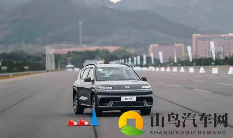 北京现代EO羿欧：1198万起的靠谱纯电SUV，到底值不值得买？-1