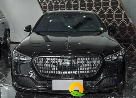 落地价格超404万！60T+612马力＋熏黑轮毂！这台奔驰车确实少见-3