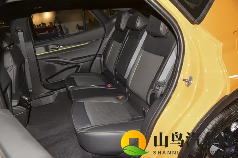 动力充沛，油耗经济，试驾福特蒙迪欧2025款20T E-混动-3