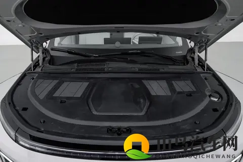 全能出行伴侣!2025 款星纪元 ET 增程版四驱至臻尊享解读-3