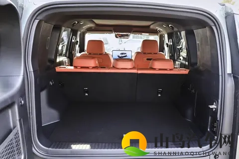 “可城可野”的方盒子SUV,带有车载冰箱,比亚迪钛7产品力如何?-2