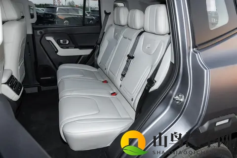 15 万预算想买 “全能 SUV”？捷途山海 T1 实测：通勤省油、越野能打-2