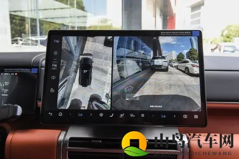 方程豹钛7试驾:这车到底能不能买?全家一起看车才靠谱-1