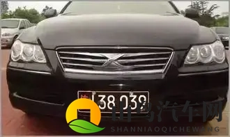 全汉字车牌上路被人举报？交警来到笑了：我真管不了-1