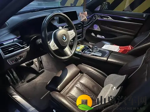 翁与小莹乡下凌晨欢爱：暮色晨曦翁恋小莹乡下情深-1