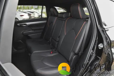 男同♂被 到爽了：极致动力，畅快体验的豪车测评-2