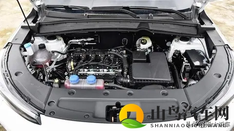 颜值智能双升级?实探新款CS55 PLUS插混版-2