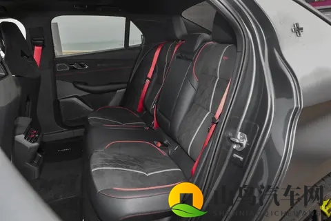 8155芯片加持+赛道基因！领克03，是你的个性运动座驾吗？-1