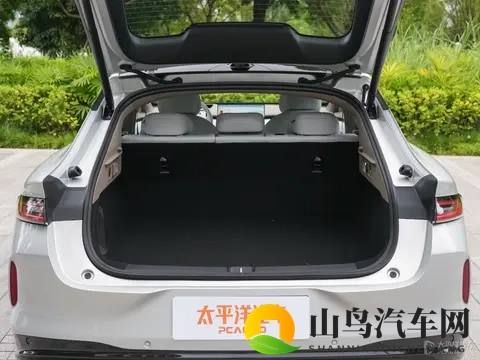 售1099万起 长安启源A06上市 中型轿车_增程纯电动力 配激光雷达-1