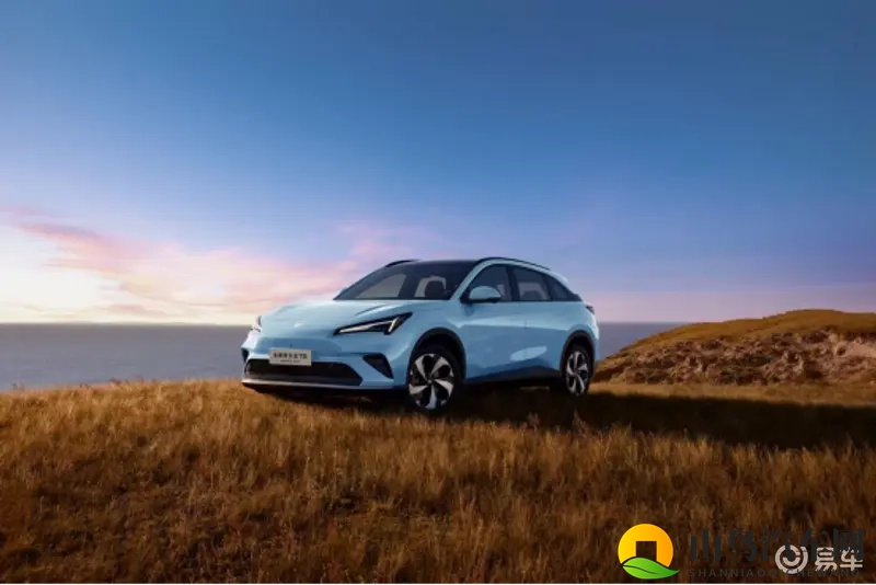 纯电增程两种动力形式 全新阿尔法T5预售价12.38万起-1