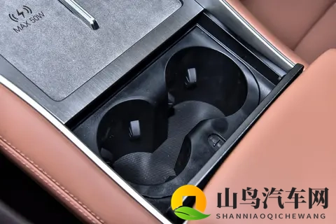 腾势N8L上市：家庭大六座SUV，不止理想问界可选-1