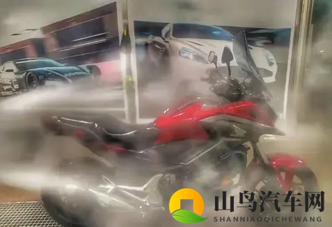 摩托车洗车避坑指南：5个常见误区，新手必看-3