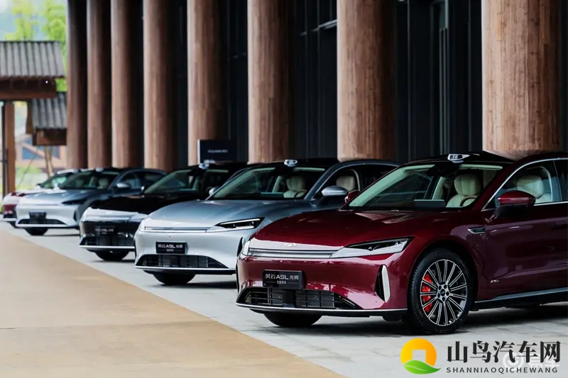 风云A9L光辉版全球上市，奇瑞高端化战略再进一步-1