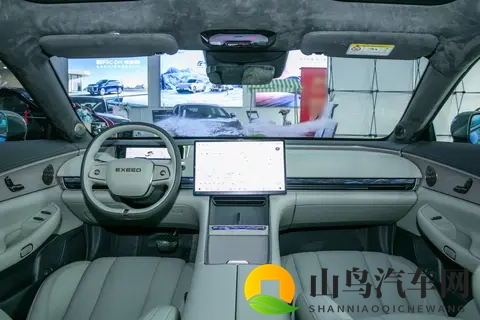 星纪元ES 2025款 纯电版 Ultra四驱旗舰城区辅助驾驶解读，实力咋样-2