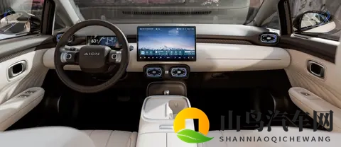 京东发布首款电动汽车！可以换电，仅售 499 万！-3